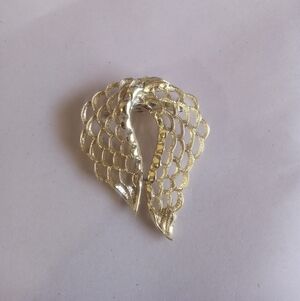 Vintage Wing Brooch Asymmetrical  Openwork Design Gold Tone